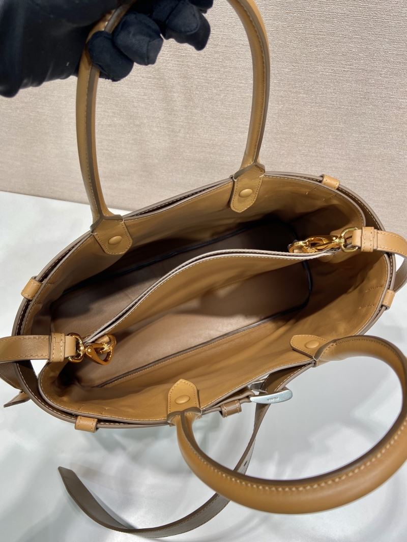 Pra*a top handle bags